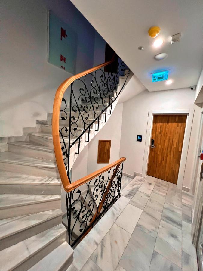 Uk Hotel Стамбул Екстер'єр фото
